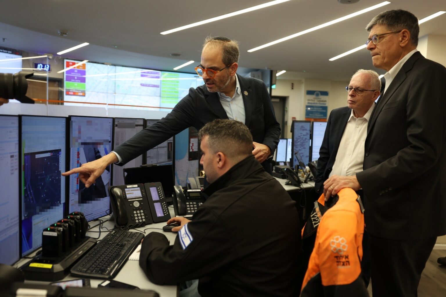 US Ambassador to Israel Lew Visits United Hatzalah HQ in Jerusalem ...