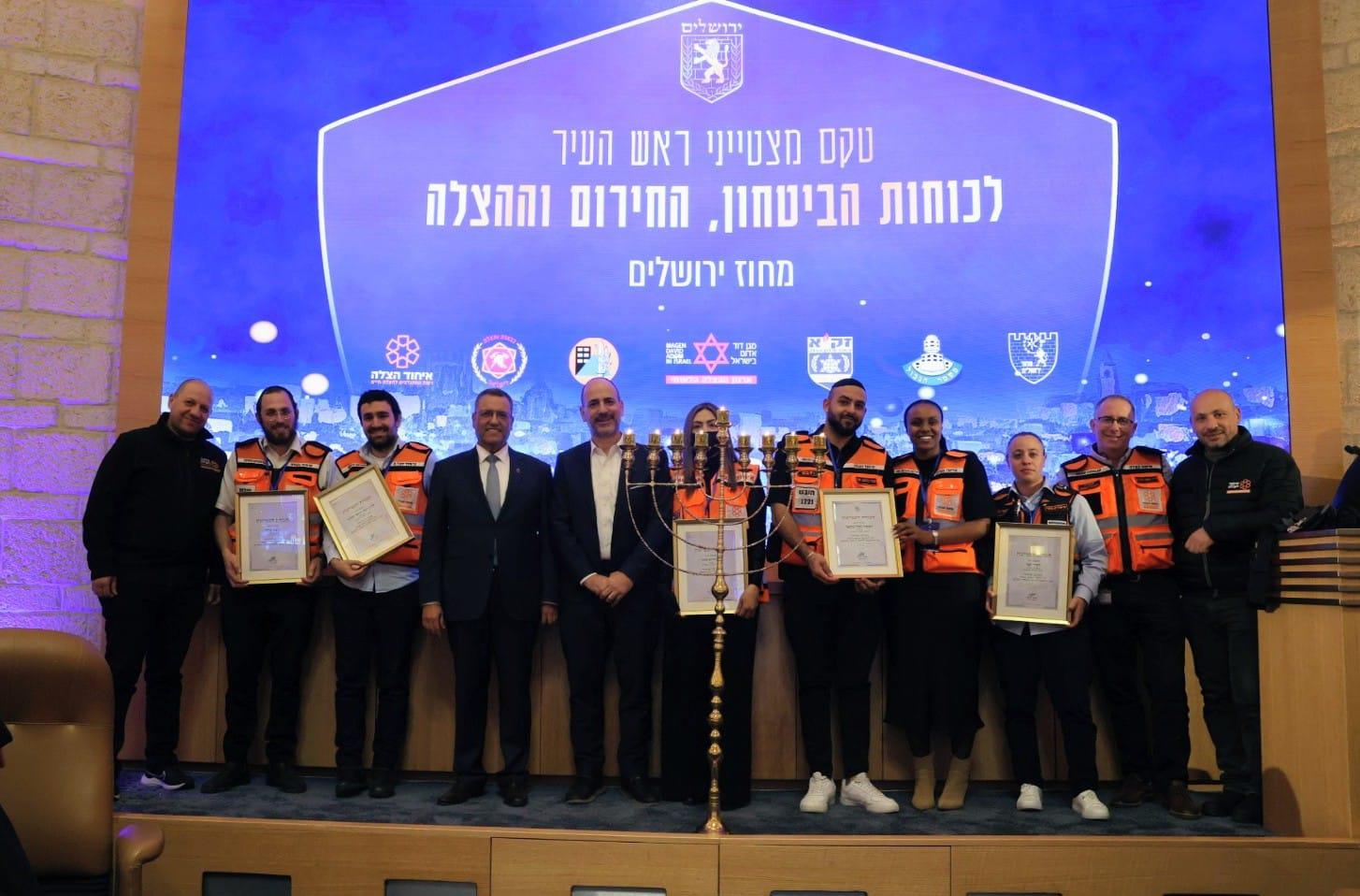 Six United Hatzalah Volunteers Receive Jerusalem Mayor’s Award for Excellence
