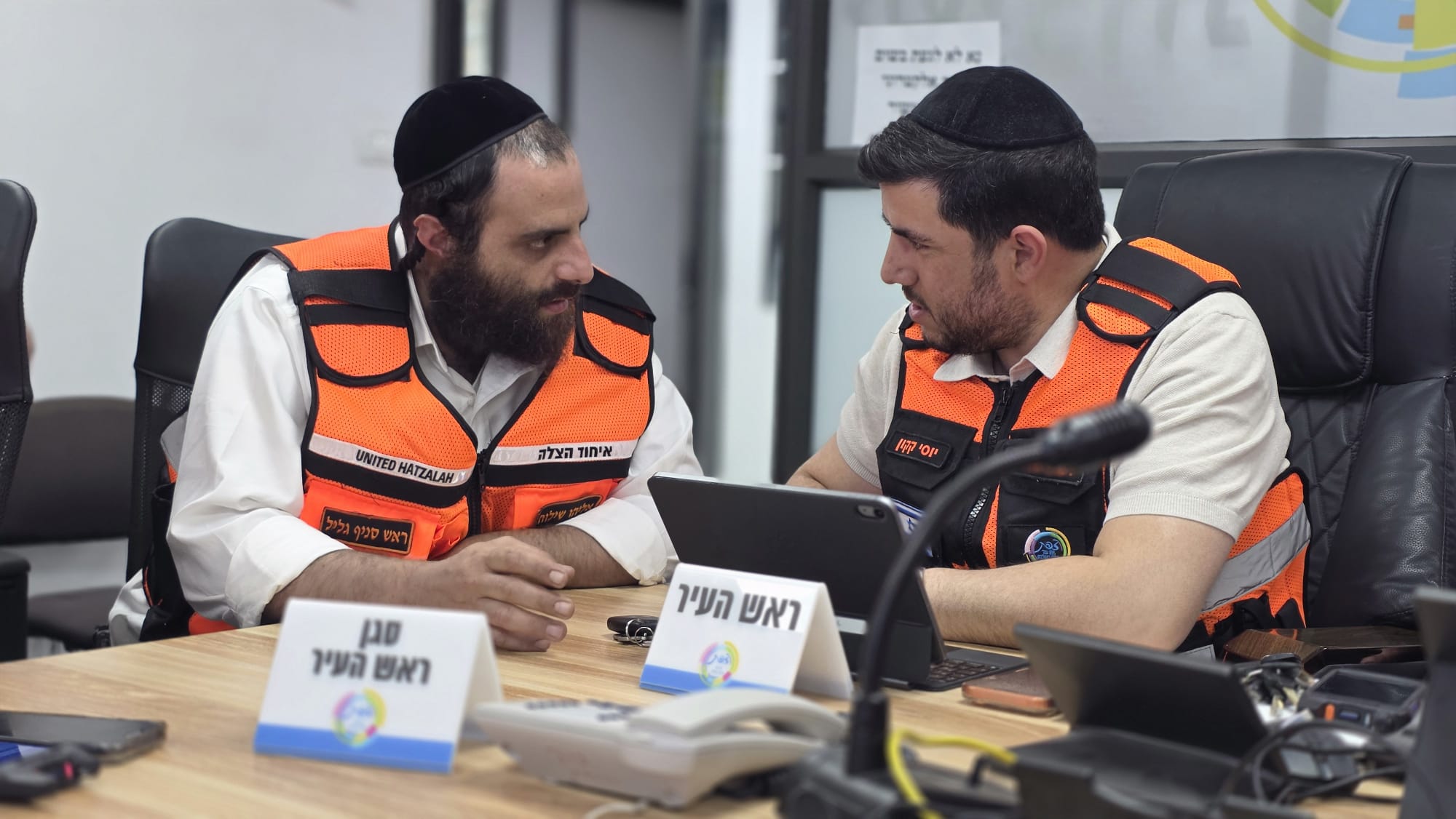 United Hatzalah medics assess the situation in Northern Israel together with local municipalities last night