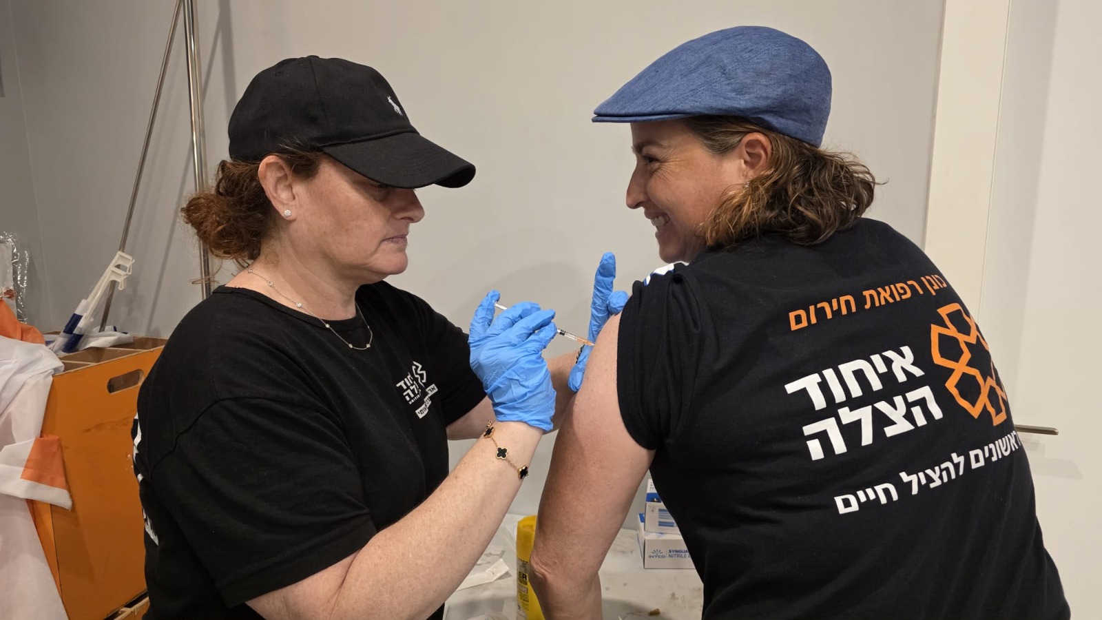United Hatzalah volunteers training on United Hatzalah's new Adrenaline delivery kit poised to replace EpiPens