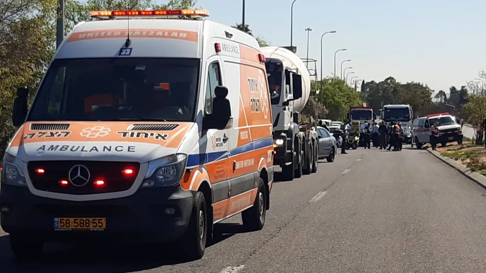 United Hatzalah Ambulances being deployed to an emergency