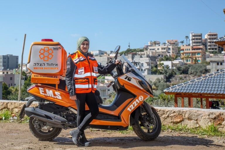 https://israelrescue.org/app/uploads/levcharity/2b674367797d2684c6b1b72986796b3d-768x512.jpg